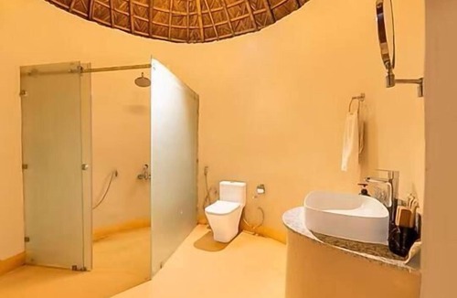 Kangri Hotel | Forest Mud Villas