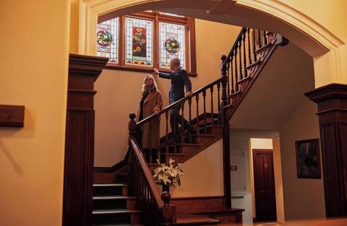 Strahan Hotel | Franklin Manor