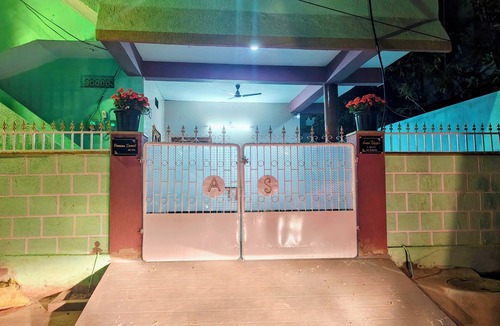 Hyderabad House | Furnished 2 BHK for EXPATS/HEALTHCARE Pros Secunderabad-near hospitals with AC