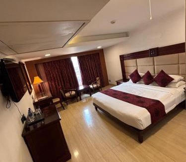 Vasai Hotel | Golden Chariot Vasai Hotel