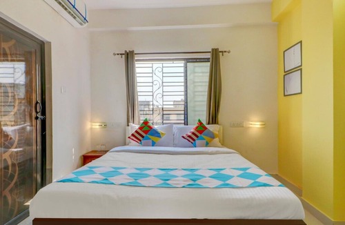 Block E Hotel | Goroomgo Luxurious Stay Kolkata