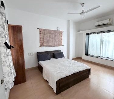 Malavli Villa | Hidden Hearts Cottage