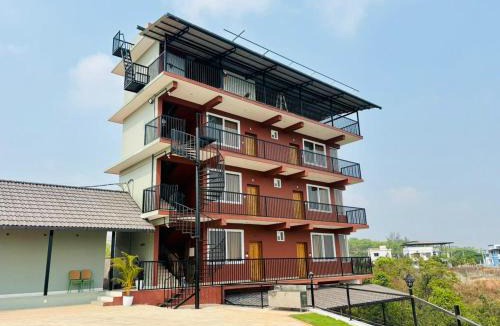 Mahe Resort | Hill View Resort - Kannur