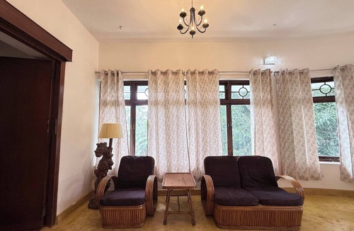 Mysore House | Himalaya 6BHK bungalow with AC in Mysuru
