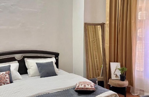 Guptkashi Apartment | Himora