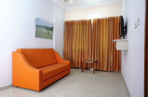 Maradu Apartment | Holiday Home Cochin Located in Ernakulam Near to Gandhi Square, Poonithura.