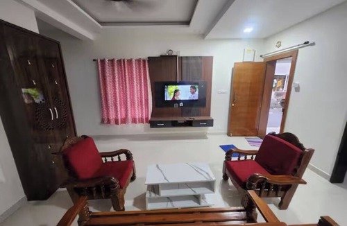 Madurai House | Holiday Home Madurai - Duplex Villa Umachikullam