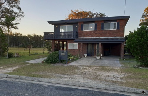 Harrington House | Hook, Wine and Sinker - Harrington