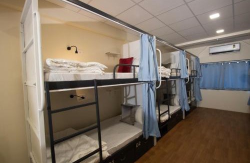 Pune Hostel | Hostells - Backpacker Hostel near Pune Station