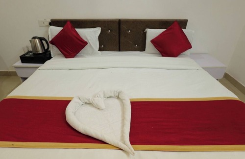 Noida Hotel | Hotel 101