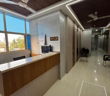Jogeshwari East Hostel | Hotel Aman Dormitory