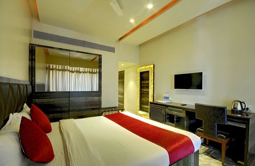 Diu Hotel | Hotel Apaar with Sea Face Garden Restaurant