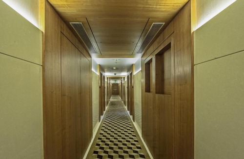 Vile Parle East Hotel | Hotel Bawa International Mumbai Airport