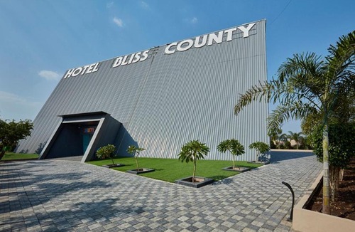 Dhule Hotel | Hotel Bliss County