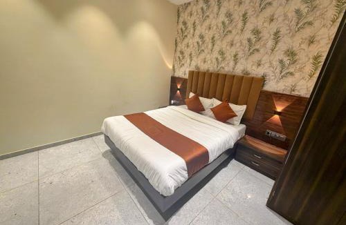 Mira Road East Hotel | Hotel Golden Palace - Mira Bhayander