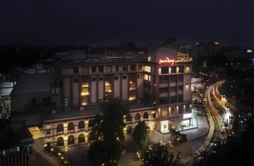 Sayajiganj House | Hotel in Vadodara near Railway Station