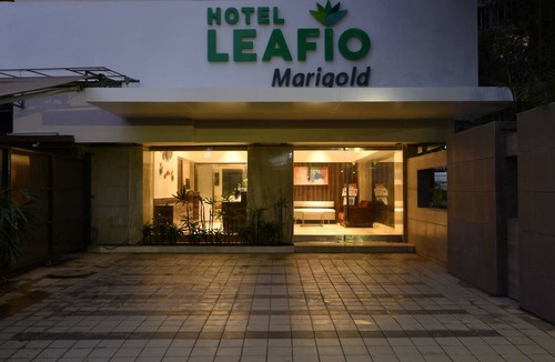 Sakinaka Hotel | Hotel Leafio Marigold Marol