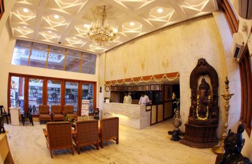 Hampankatta Cabin | Hotel Navaratna Palace