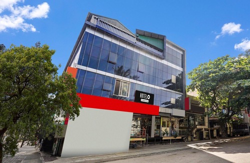 Rajajinagar House | Hotel O Srirampura Metro Station
