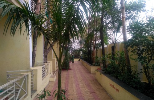 Titwala Hotel | Hotel Om Sai Chattra Icon Residency