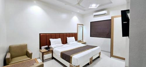 Ahmednagar Hotel | Hotel Paradise Ahilyanagar