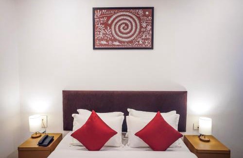 Mahalunge Ingale Hotel | Hotel Paradise