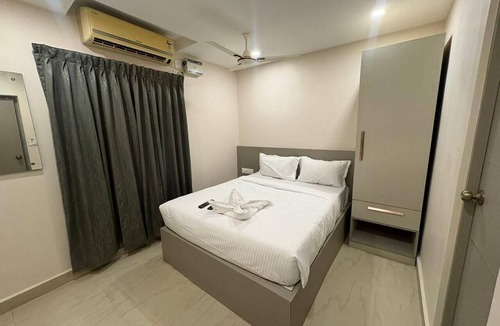 Royapettah Hotel | Hotel Royal King