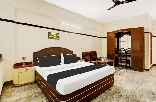 Guruvayur Hotel | Hotel Rvees Regency
