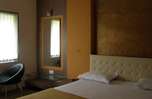 Sidhanathwadi Rural Hotel | Hotel Sanai Residency