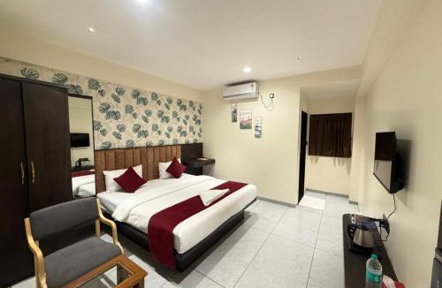 Khalumbre Hotel | Hotel SK Chakan Pune