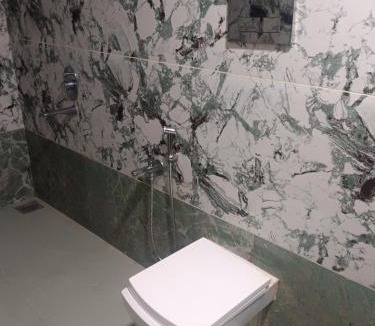 Anjanvel Hotel | Hotel sushegat Asgoli