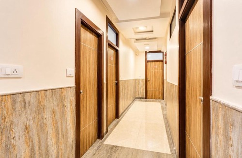 Hazratganj Hotel | Hotel The Arshi Palace