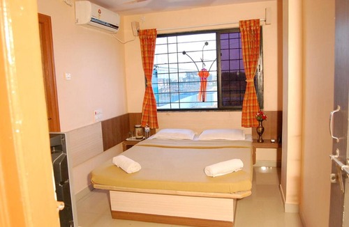 Shirdi Hotel | Hotel Utsav