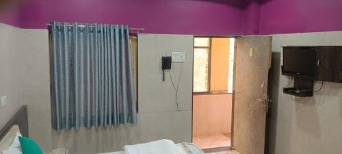 Daulatabad Hotel | Hotel Vishwa palace