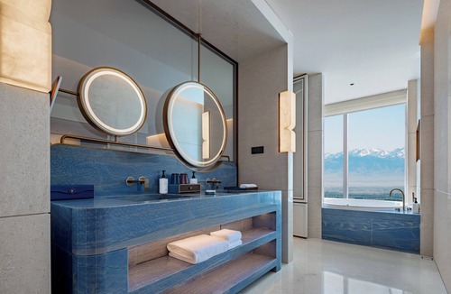 Yining Hotel | InterContinental Yining by IHG