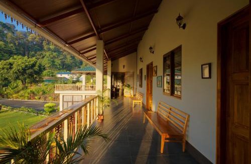 Bhagamandala Hotel | Karthakaad Mane - A CGH Earth SAHA Experience