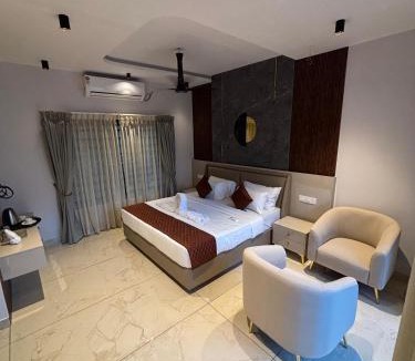 Quilon Hotel | Kaveri Pool Pavilion