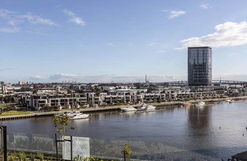 Docklands Apartment | Kula Docklands