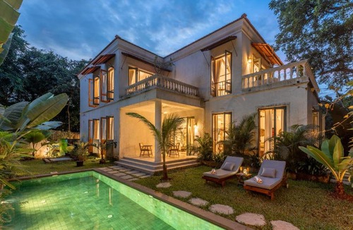 Siolim Villa | La Branca by The Blue Kite - Luxurious 4 BHK villas near Peaceful Morjim Beach, with Private Pool, Big Garden, Security, Kitchen, Wifi, Terrace