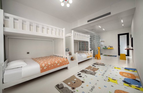Tonglu County Hotel | Lafite Apple B&B