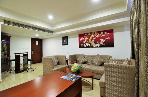 Thiruvananthapuram Hotel | Lake Palace Trivandrum