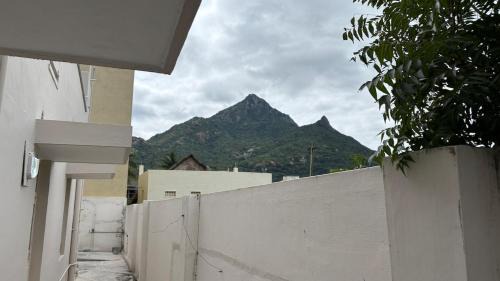Tiruvannamalai Villa | Lakshmi Arunachalam Homestay