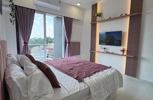 Tilhar Hotel | LamhaStays