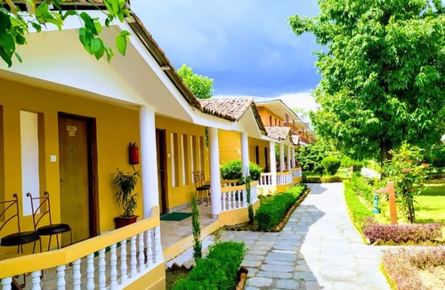 Sauraha Hotel | Landmark Forest Park