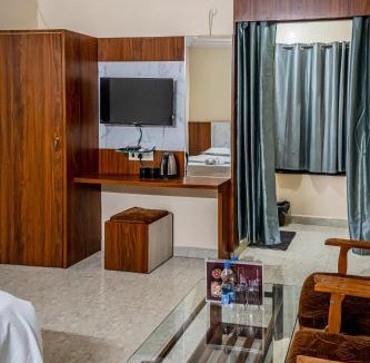 Bastar Hotel | Laxman Avenue