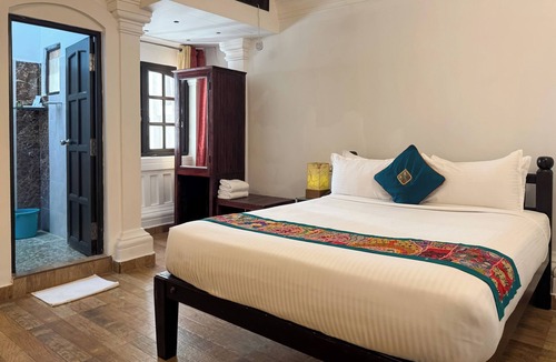 White Town Hotel | Le Chateau