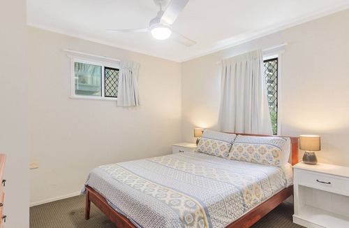 Bilinga Apartment | Legacy 4 - Bilinga North Kirra Beachfront - Min. 3 Night Stays!