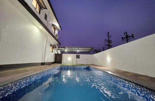 Malavli Hotel | ll EMPYREAN STAY ll WHITE PANTHER VILLA ll 3BHK ll ll PRIVATE POOL ll AC ll FREE WIFI ll