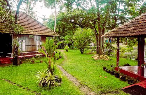 Andhakaranazhy House | Lovedale Lakeside Homestay