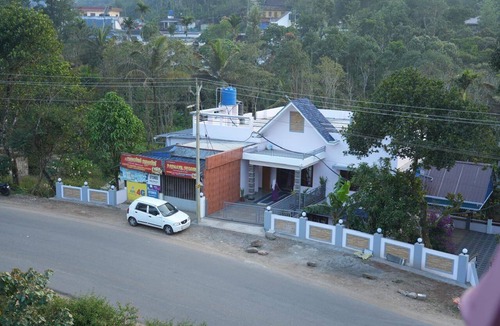 Anakkara House | Lovely 3-bedroom house in charming Chakkupallam perfect for families